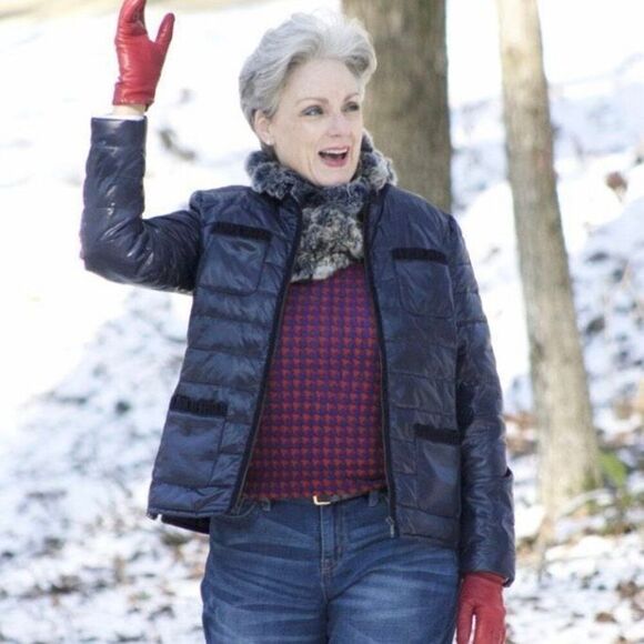 Talbots Puffer Jacket Size M Navy Blue Lightweight collarless Packable - Picture 7 of 10